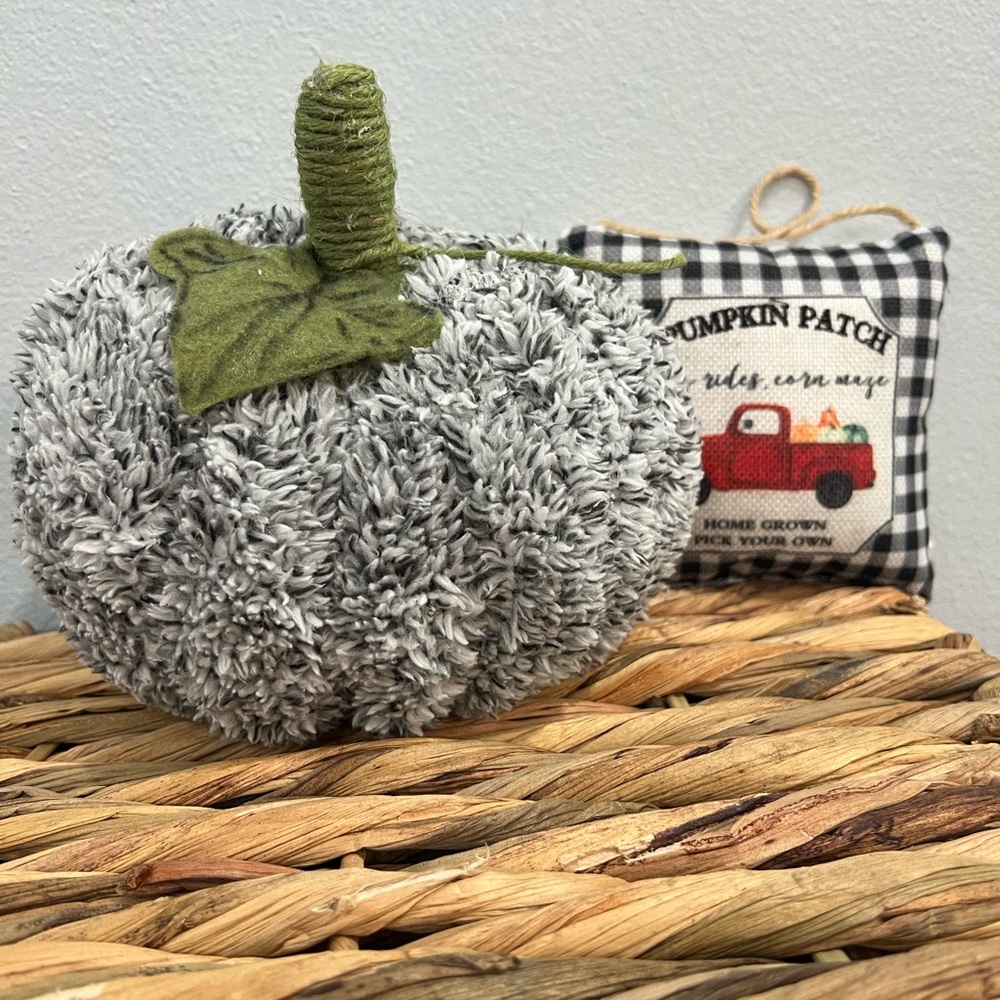 I Handmade Plush Poly-filled Pumpkin Lightweight Soft Squishy Gray Heather